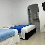 Tr-A1C Habitacion De Hotel Cuadruple Cerca Al Castillo San Felipe Con Piscina Aire Acondicionado Y Wifi