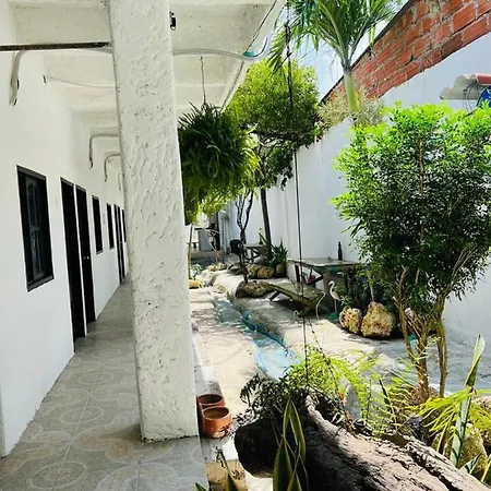 Apartamento Tr-a1c De Cuadruple Cerca Al Castillo San Felipe Con Piscina Aire Acondicionado Y Wifi *